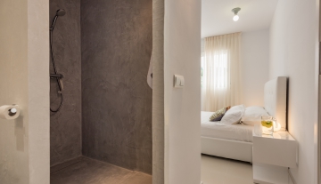 Resa estates Ibiza rental license vadella carbo sale bedroom ensuite.jpg